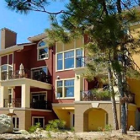 Bellasera Tuscan Villas By Associated Property Management Κελόουνα (Κelowna) Εξωτερικό φωτογραφία